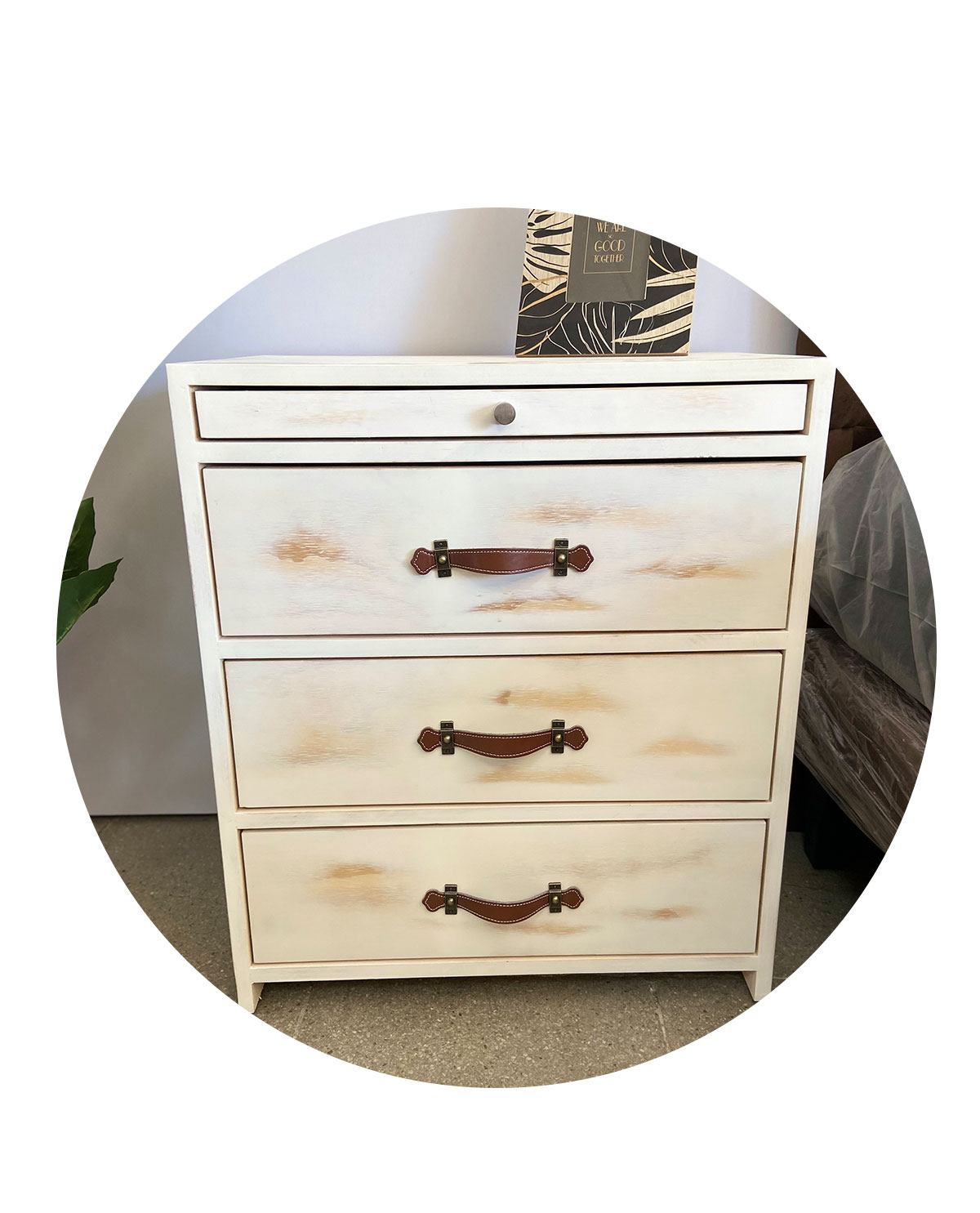 Velador 3 Cajones + 1 joyero Tiradores Café - Comprar en RespaldosChile